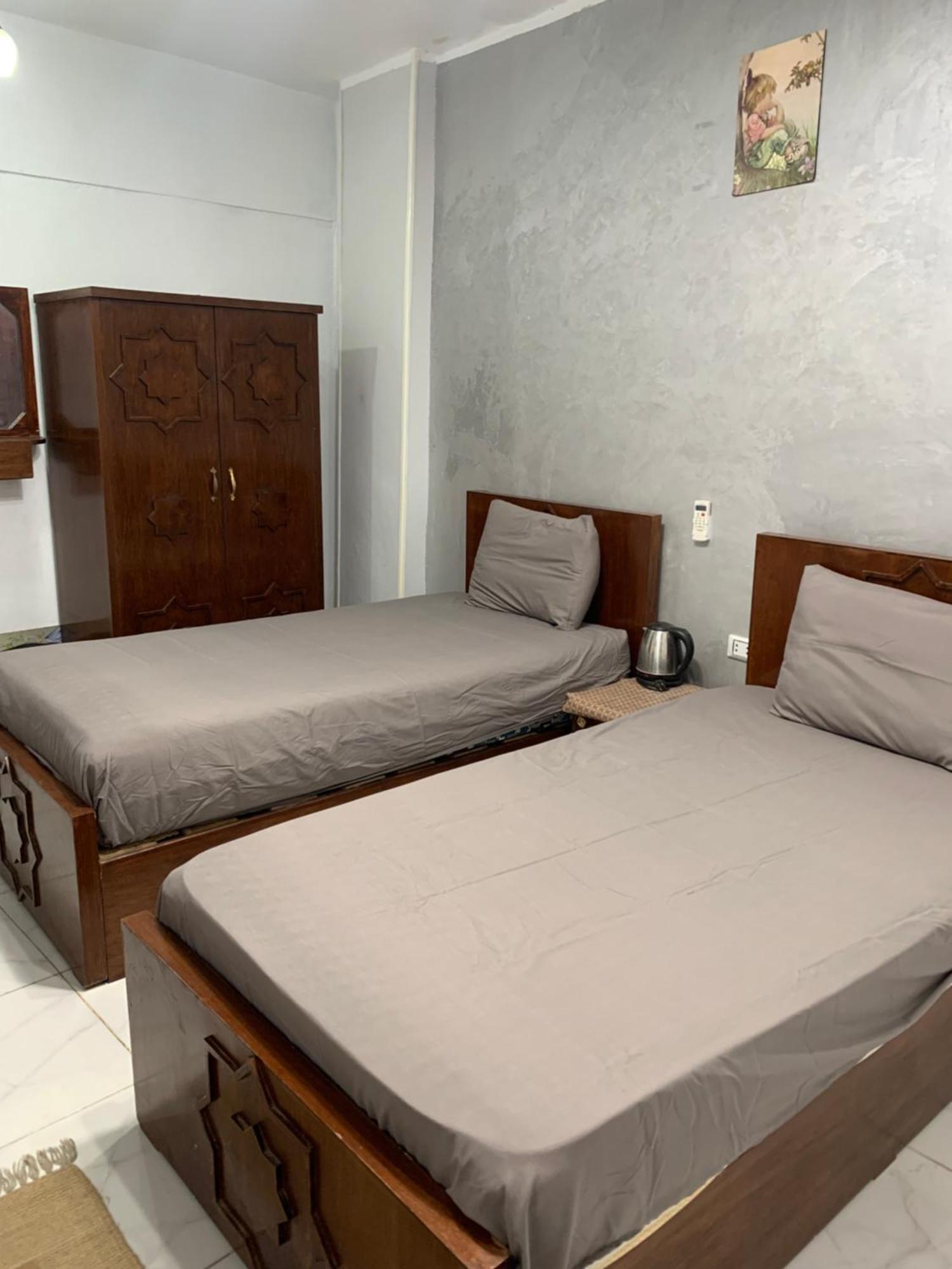 Abo Stait - Pyramid View Homestay Kafret el-Gabal Exterior foto